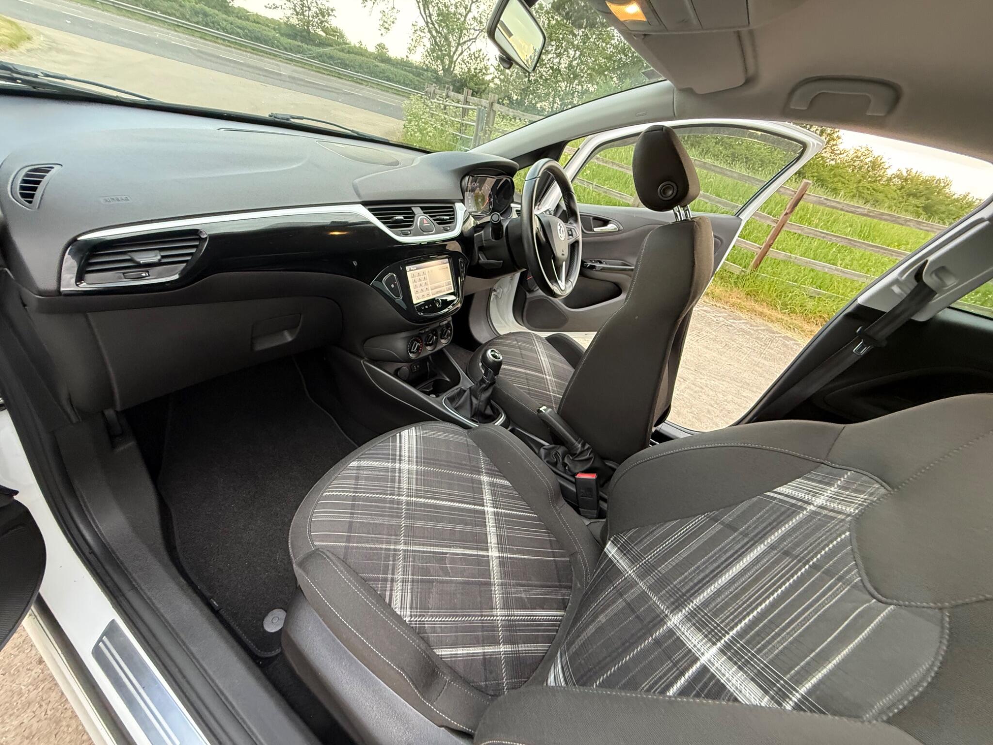 Vauxhall Corsa 1.4i ecoTEC Limited Edition Euro 6 3dr — photo 90 of 96